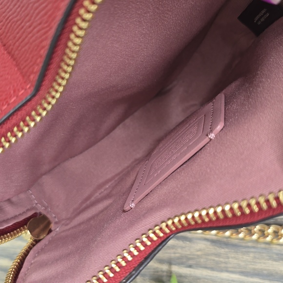 NEW Coach Limited Edition Heart Purse - Picture 8 of 10